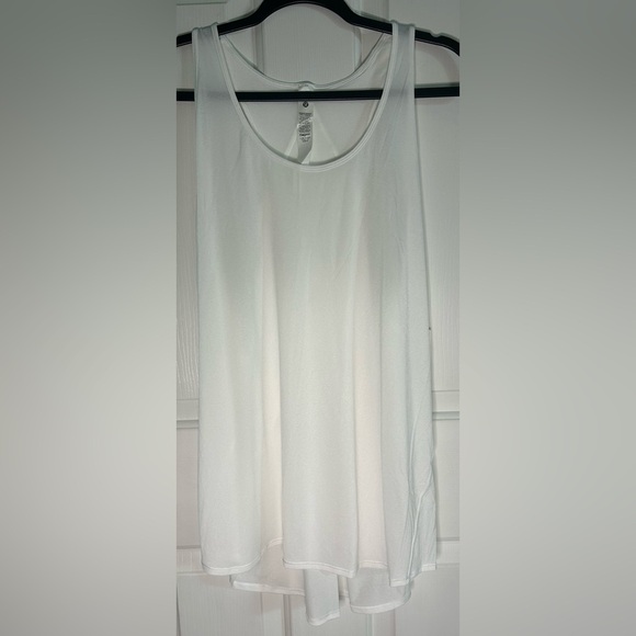 🍋NWT Lululemon Essential Tank *Pleated- White/ Size 12 - Picture 3 of 7
